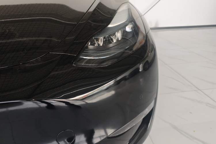 Used Tesla Model Y 2023 Long-Range All-Wheel-Drive Version