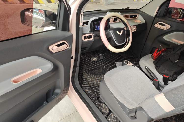 Used Wuling Hongguang MINIEV 2021 Macaron Premium Model – Lithium Iron Phosphate
