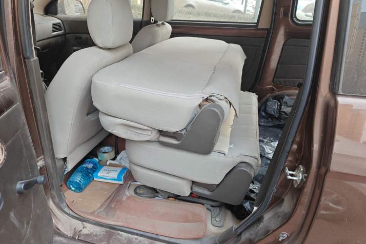 Used Wuling Hongguang 2015 1.2L S Base Model China IV
