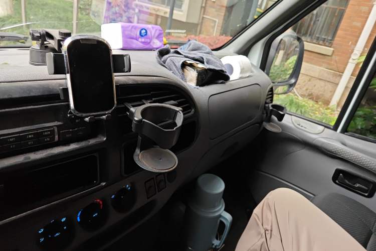 Used JMC Transit 2019 2.8T Commercial Version Short Wheelbase Mid-Roof 6-Seater China VI JX493 Audio And AC Panel