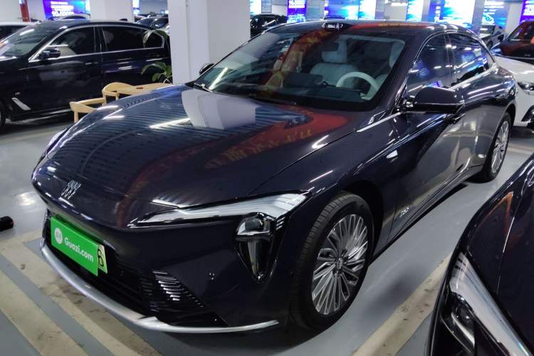 Used Buick L7 2025 Model Aivia