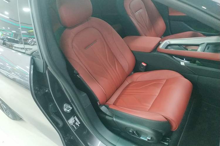 Used Zeekr 007GT 2025 Rear-Drive Intelligent Driving Version 75 kWh Right Front Seat