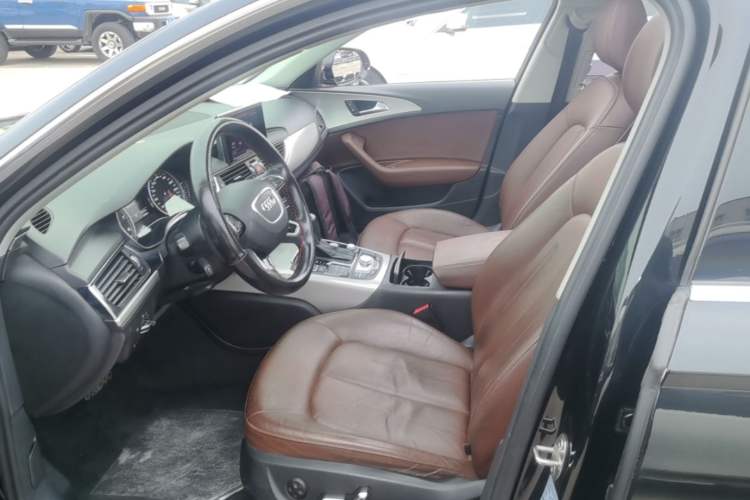 Used Audi A6L 2018 30th Anniversary Edition 35 TFSI Fashion Model Left Front Seat