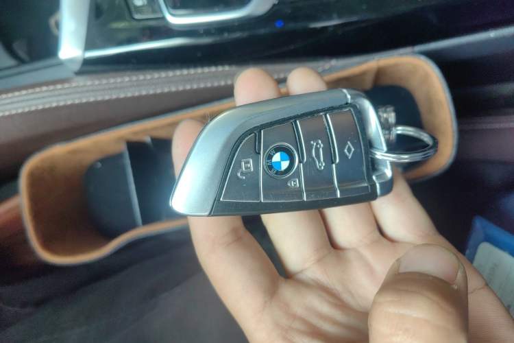 Used BMW 5 Series 2018 530Li Luxury Edition Premium Package
