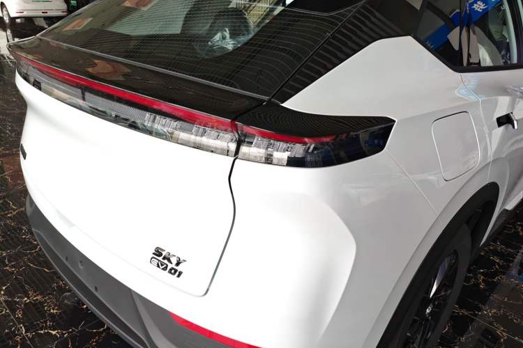 Used Dongfeng Aeolus SKY EV01 2025 530 km AIR Elite Edition
