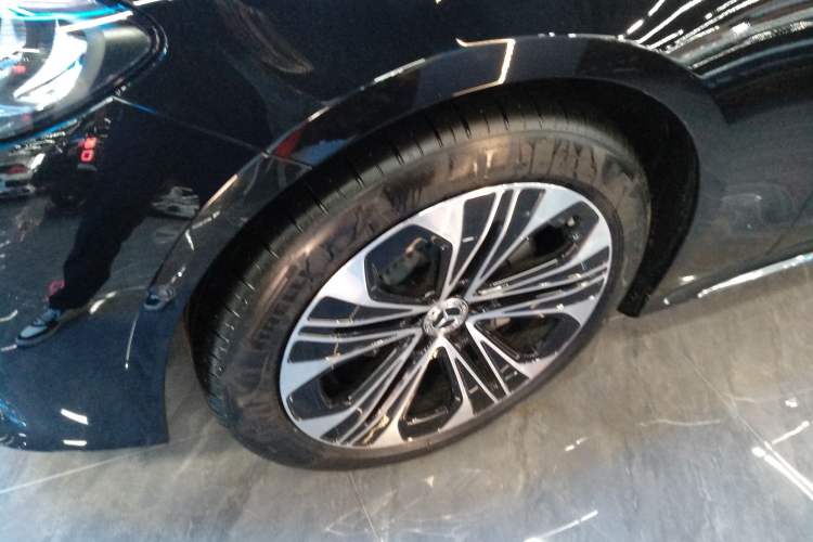 Used Mercedes-Benz E-Class 2026 E 300 L Luxury
