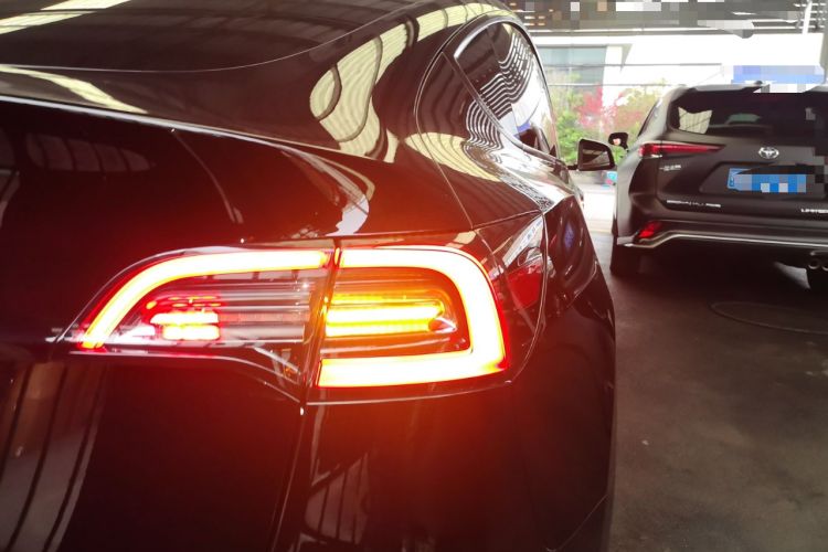 Used Tesla Model Y 2023 Rear-Wheel-Drive Version