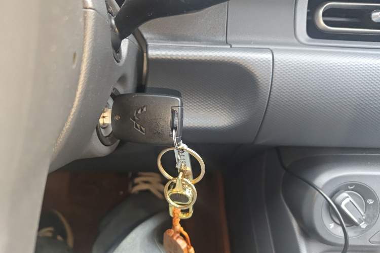 Used Wuling Hongguang New Energy 2025 Extended-Range Hybrid 50 km Standard Version
