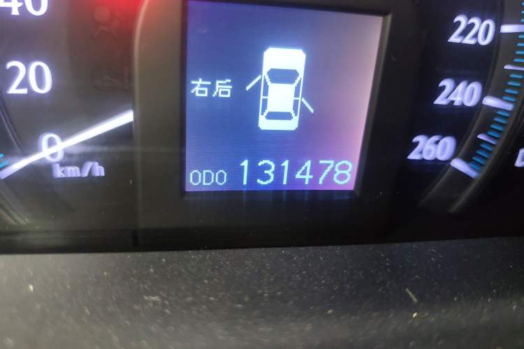 Used Toyota Crown 2012 2.5L Royal Leather Edition
