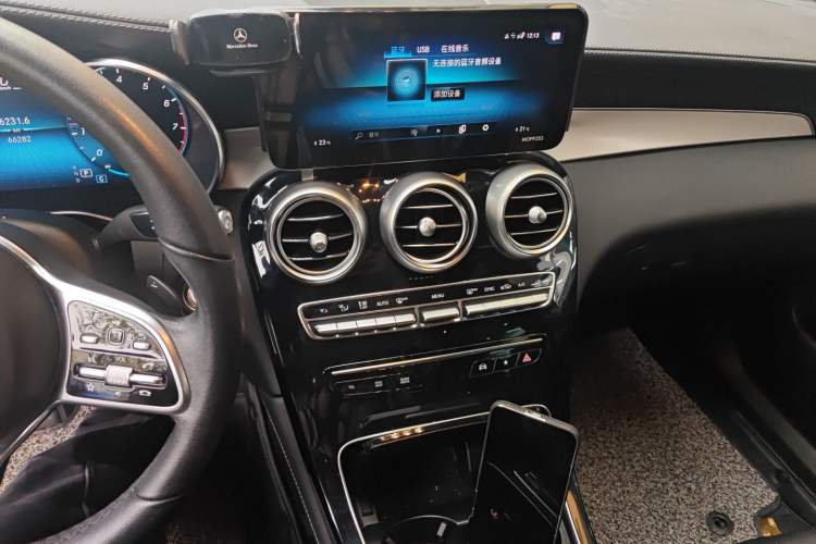 Used Mercedes-Benz GLC 2021 GLC 260 L 4MATIC Dynamic Edition Audio And AC Panel