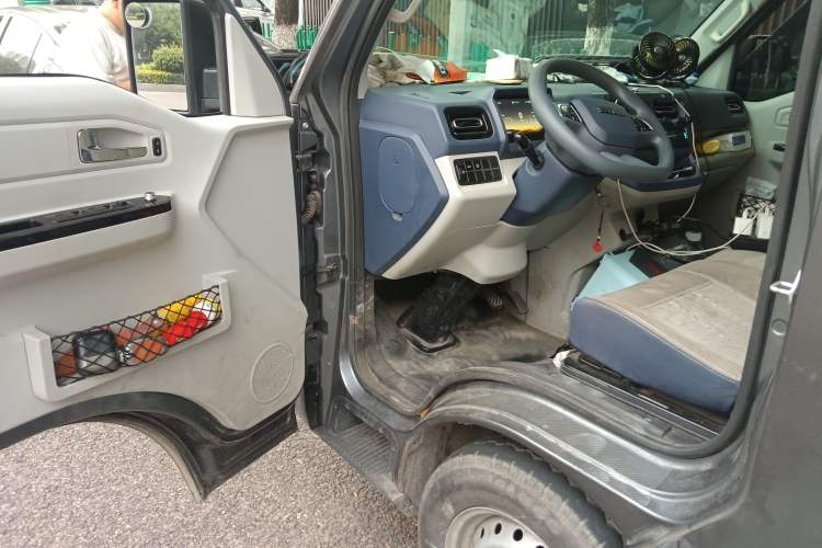 Used SRM New Energy E3L 2024 Luxury Model