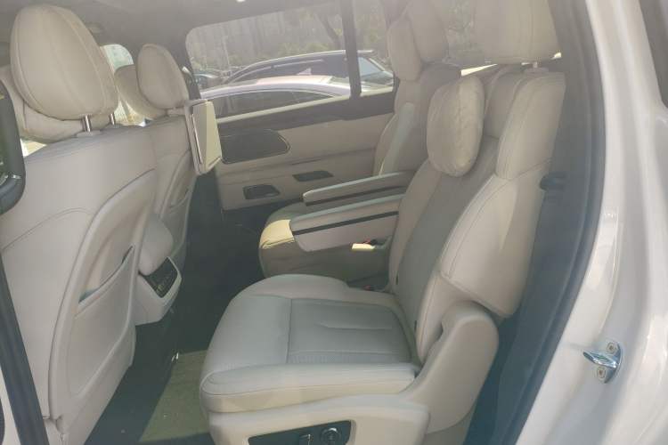 Used Polestones 01 2024 All-Purpose 7-Seater Standard Range Edition
