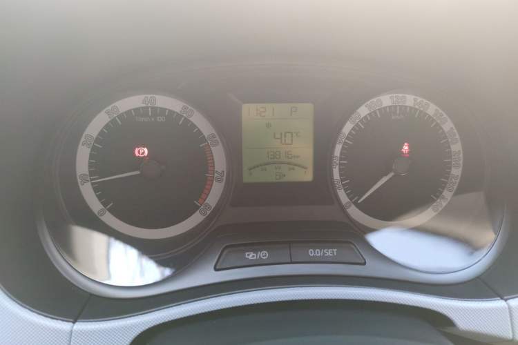 Used Skoda Fabia 2017 1.4L Automatic Car Enjoy Edition
