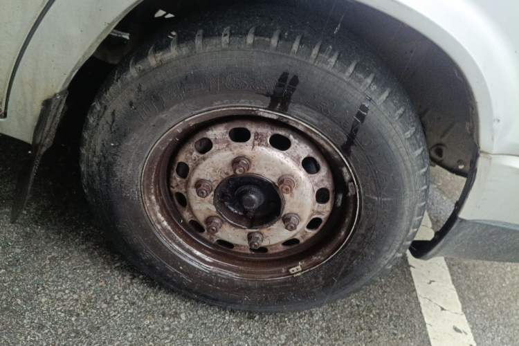 Used JMC Transit 2017 2.8T Commercial Version Short Wheelbase Mid-Roof 6/7/8-Seater JX493