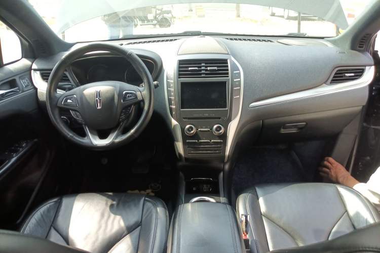 Used Lincoln MKC 2019 2.0T Two-Wheel Drive Luxury Edition China VI Standard
