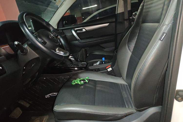 Used Kia Sportage R 2018 2.0L Automatic Smart Luxury Version China V Standard Left Front Seat