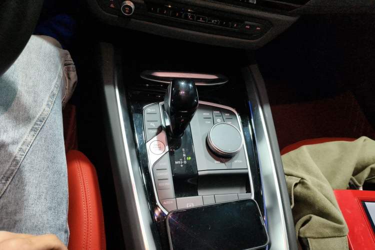 Used BMW Z4 2023 sDrive 25i M Sport Package Gear Lever