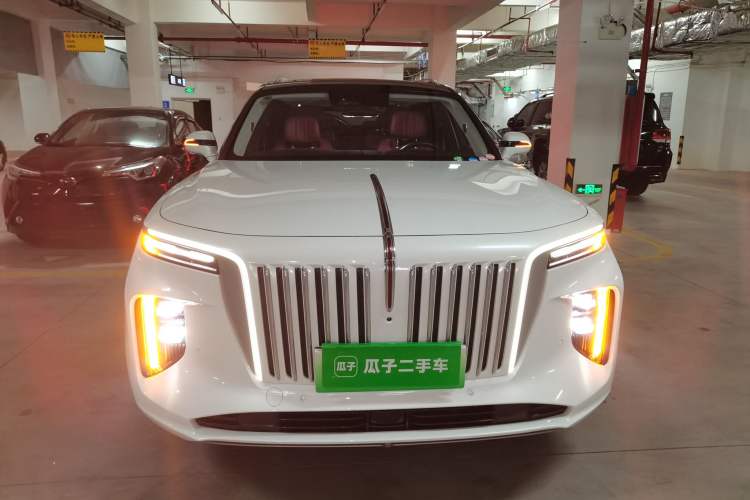 Used Hongqi E-HS9 2022 660 km Range Flagway Edition Six Seats