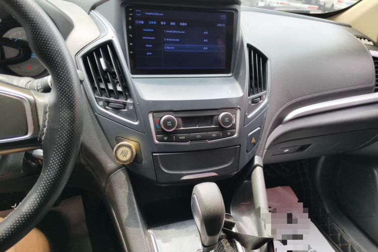 Used Dongfeng Aeolus AX7 2015 2.0L Automatic Zhiyue Version Audio And AC Panel