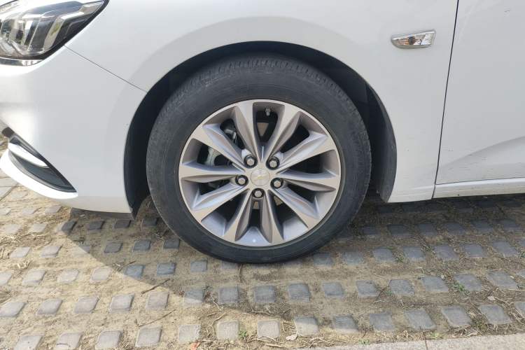 Used Chevrolet Monza 2022 320 Automatic Enjoyment Sunroof Version Exterior 4