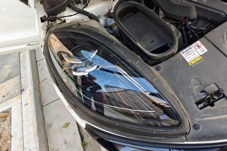 Used Porsche Macan 2023 Macan T 2.0T