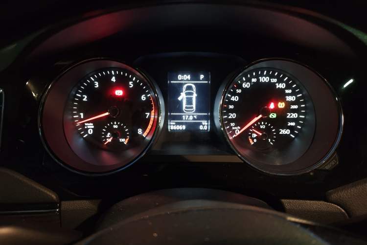 Used Volkswagen Sagitar 2017 230TSI Automatic Luxury Edition