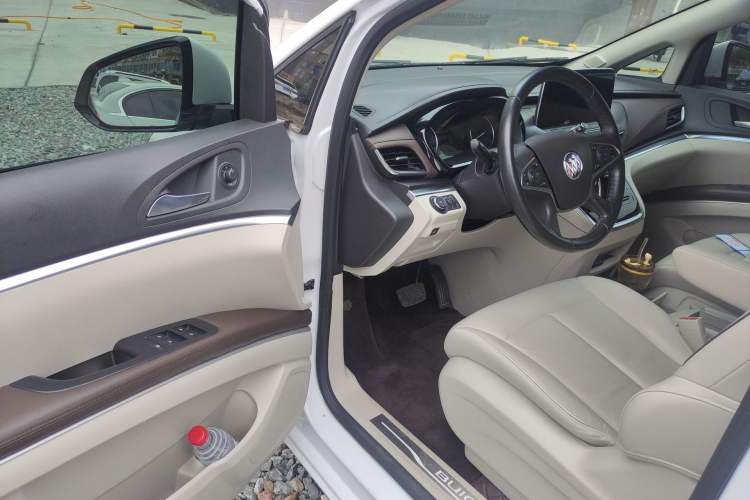 Used Buick GL8 2021 Land Cruiser Executive Class 652T Luxury Model