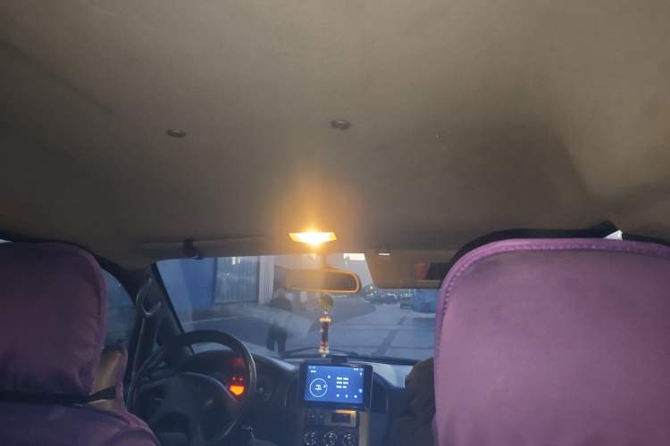 Used FORTHING Lingzhi 2012 Commercial Version 1.6L Base Model
