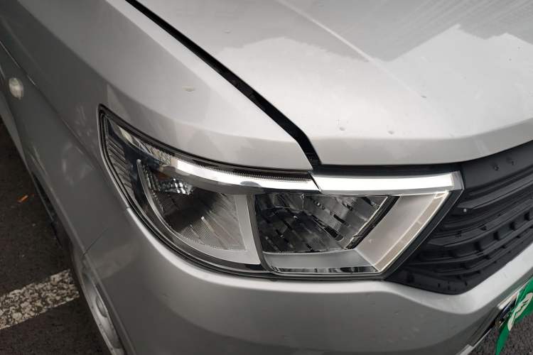 Used Wuling Hongguang V 2022 1.5L Jingqu Version Hydraulic Power Steering LAR