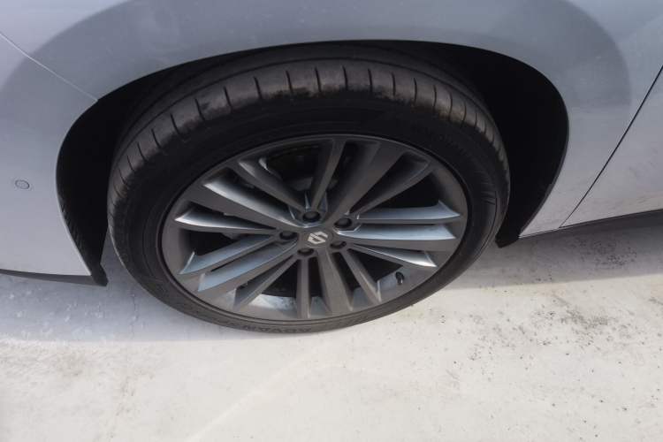 Used Leapmotor C16 2024 Range-Extended 200 Luxury Edition