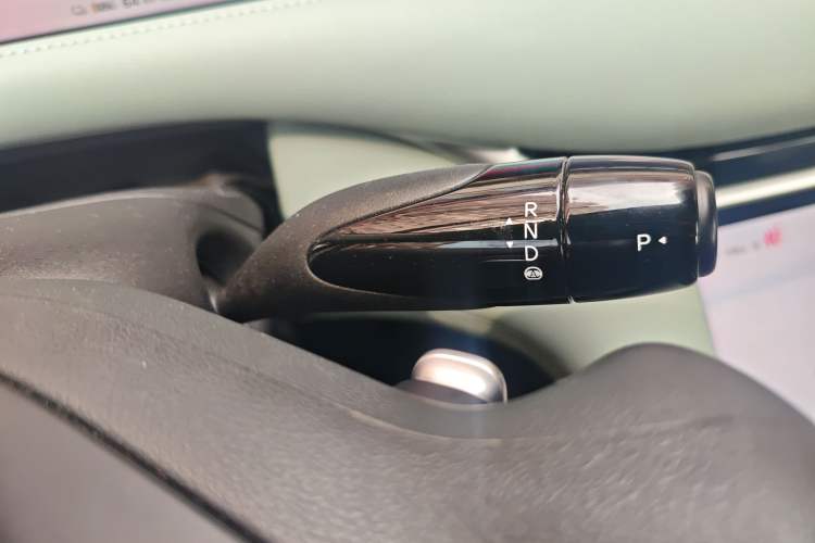 Used IM LS6 2023 Max Standard Edition Gear Lever