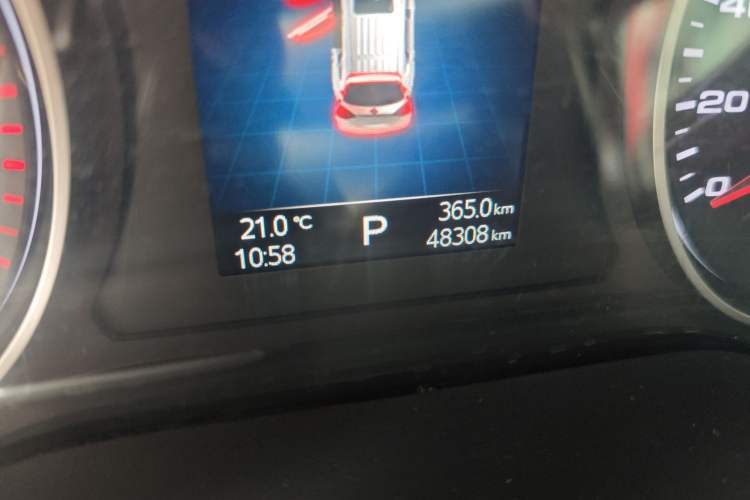 Used JAC Group Refine S7 2017 1.5T Automatic Comfort Model Odometer Close Up