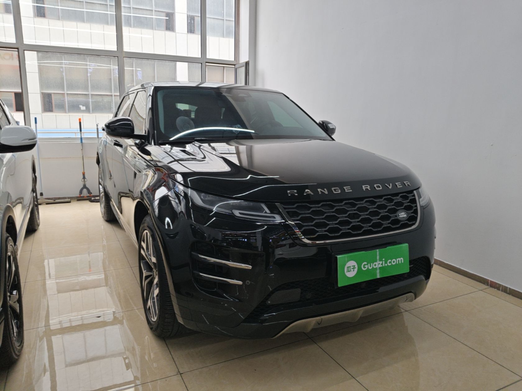 Land Rover Range Rover Evoque 2022 — фото 3