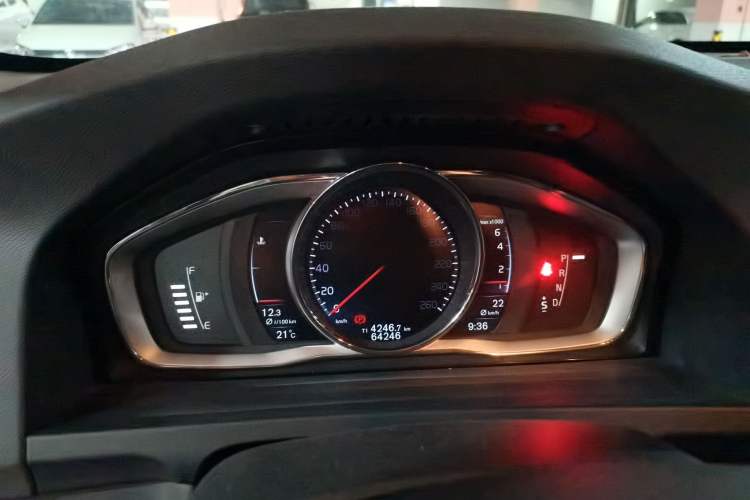 Used Volvo V60 2016 T5 Zhiya Edition