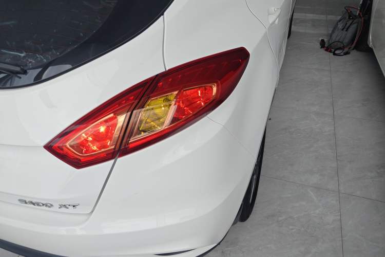 Used Changan Eado 2015 1.6L Automatic Junku Model China IV Standard
