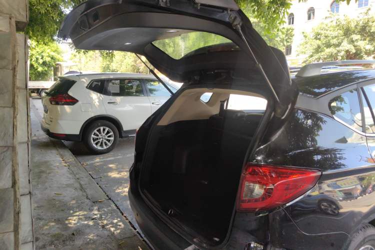 Used BYD Song 2016 GaiShi Edition 1.5TI Manual Elite Model