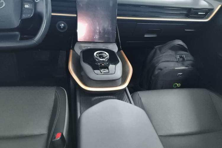 Used Toyota bZ3 2023 616 km Long-Range Premium
