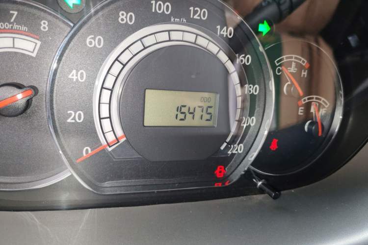 Used JAC Group Refine M2 2011 1.8L MT Comfort Model with Optional 5-Seater Configuration