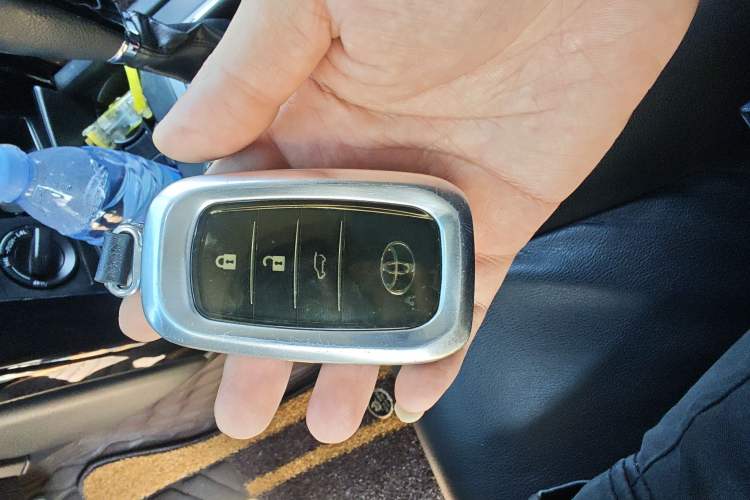 Used Toyota Prado 2016 2.7L Automatic Luxury Edition
