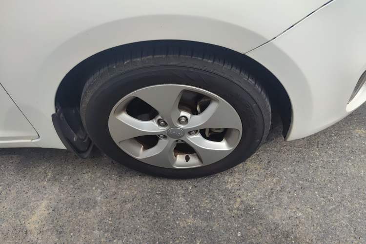 Used Kia Carens 2013 2.0L 7-Seater Automatic Standard Version China V Standard