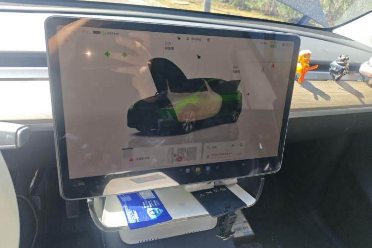 Used Tesla Model Y 2022 Rear-Wheel-Drive Version Audio And AC Panel