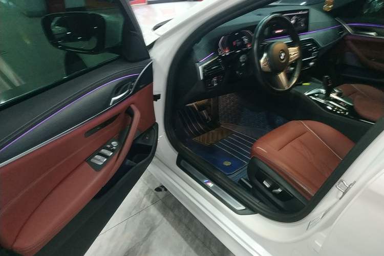 Used BMW 5 Series 2023 530Li Leading Model M Sport Package
