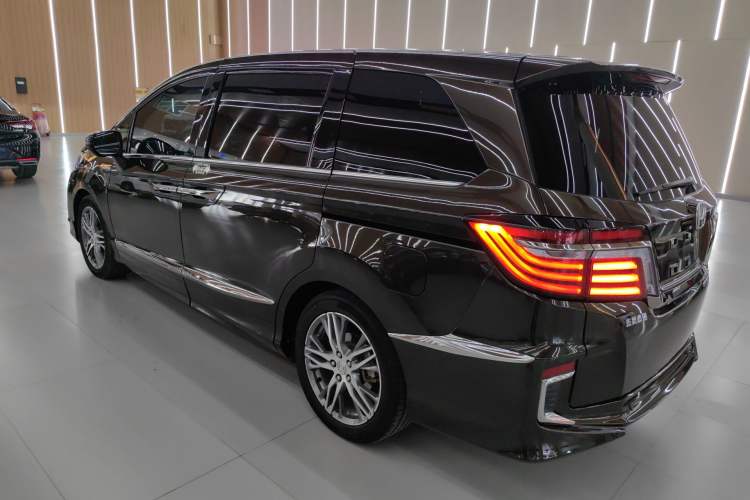 Used Honda Elysion 2019 2.0L Hybrid Supreme Edition