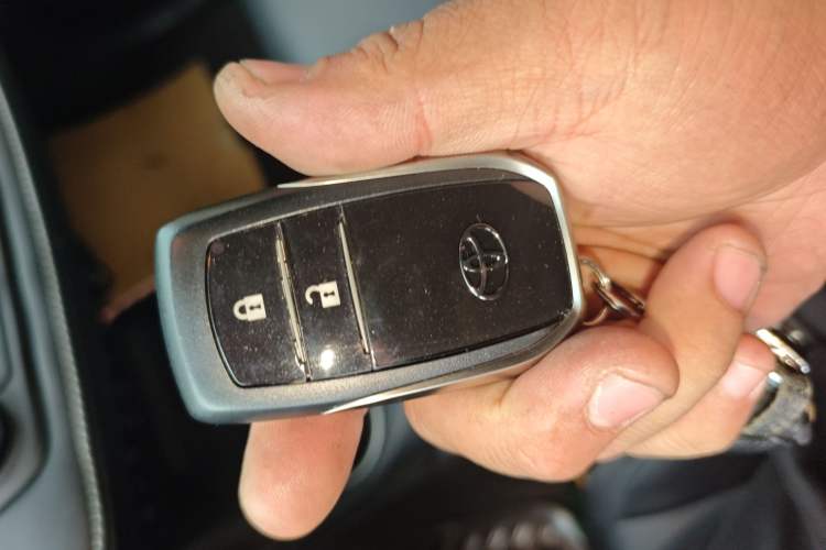 Used Toyota RAV4 2016 2.5L Automatic 4x4 Elite Edition