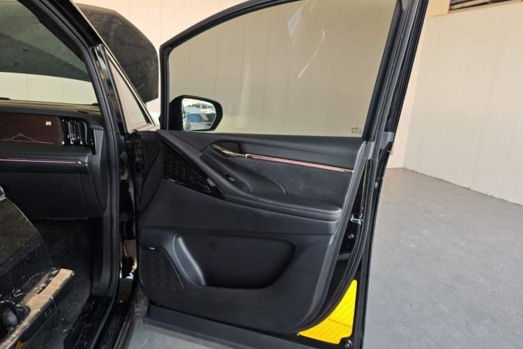 Used GAC Trumpchi M8 2023 Zongshi Series Dual-Motor YuZun Edition