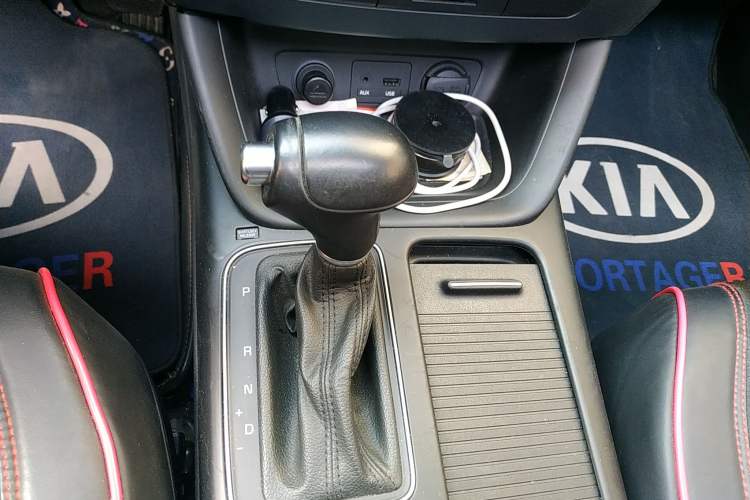 Used Kia Sorento 2013 2.4L 7-seat Gasoline Comfort Edition
