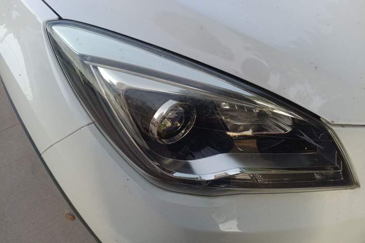 Used Oshan COS5 2019 1.6L Manual Classic Model China VI Standard