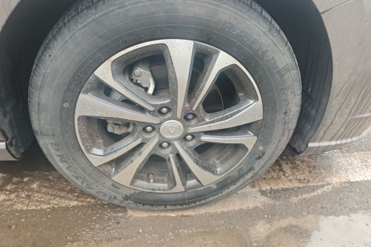 Used CHANGAN Eado 2021 PLUS Blue Whale NE 1.4T GDI DCT Prestige Model Right Front Wheel Hub