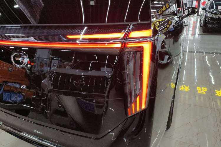 Used GAC Trumpchi M8 2024 Master Series 400T Prestige Edition Right Rear Taillight