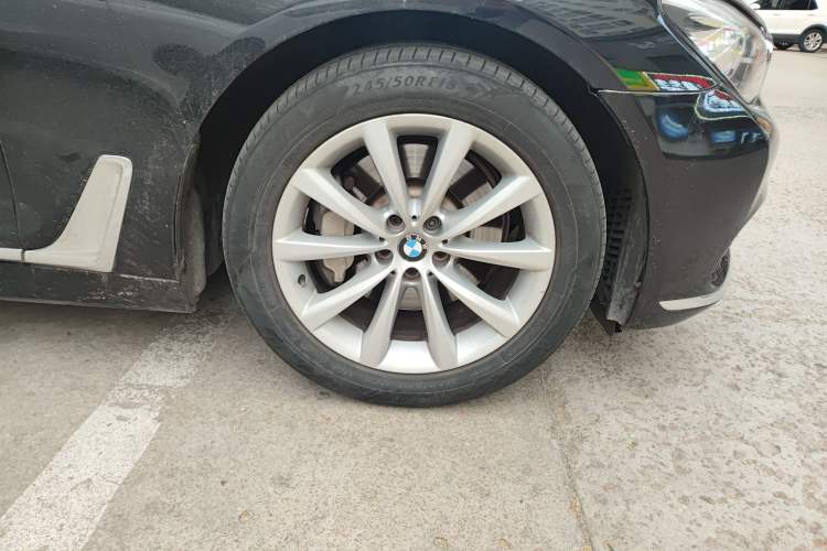 Used BMW 7 Series 2017 730Li Leading Model Right Front Wheel Hub